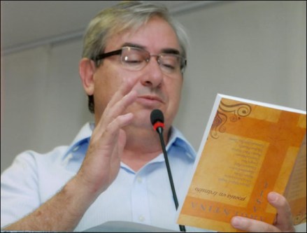 perfil-poeta-salomao_sousa