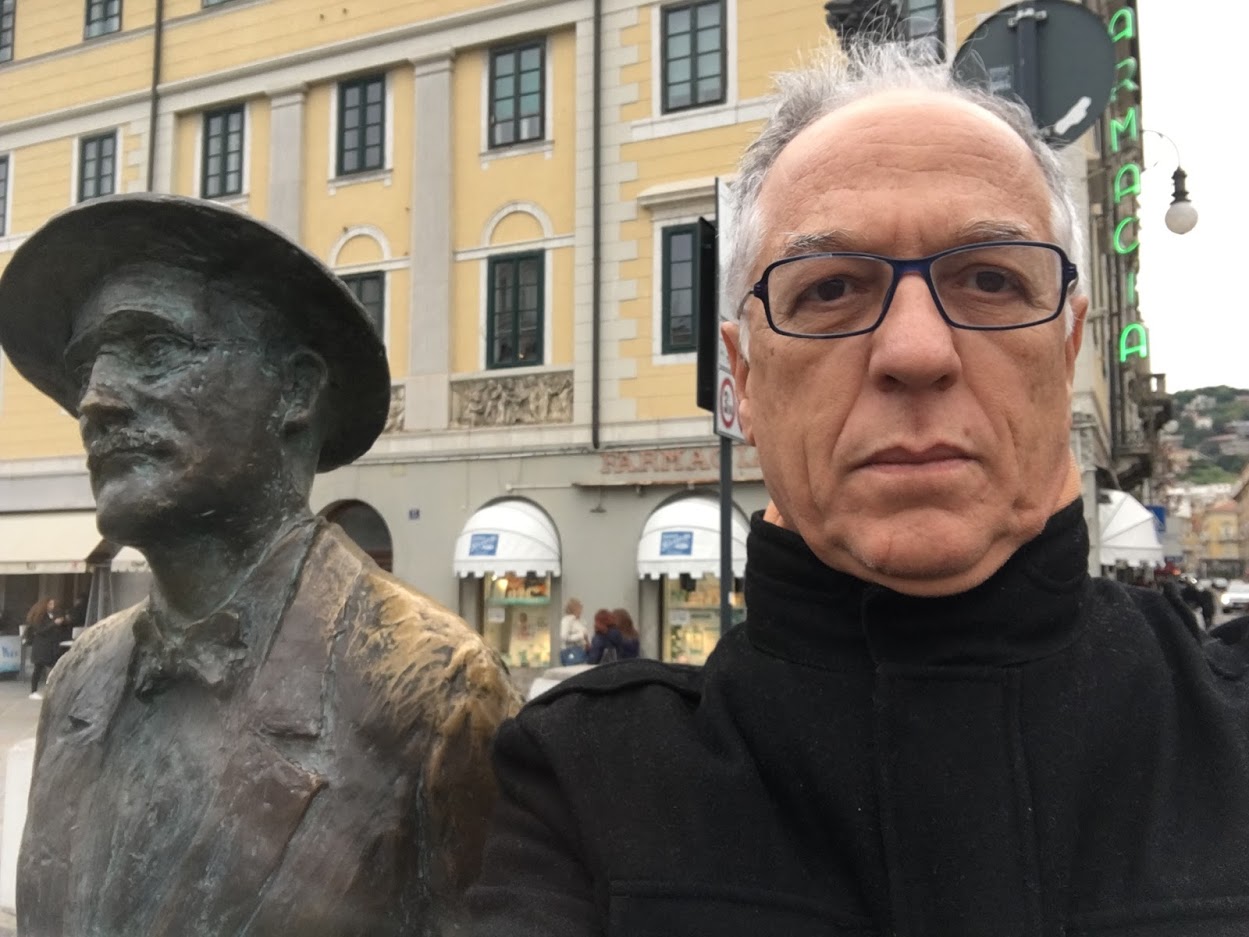 Com Joyce em Trieste