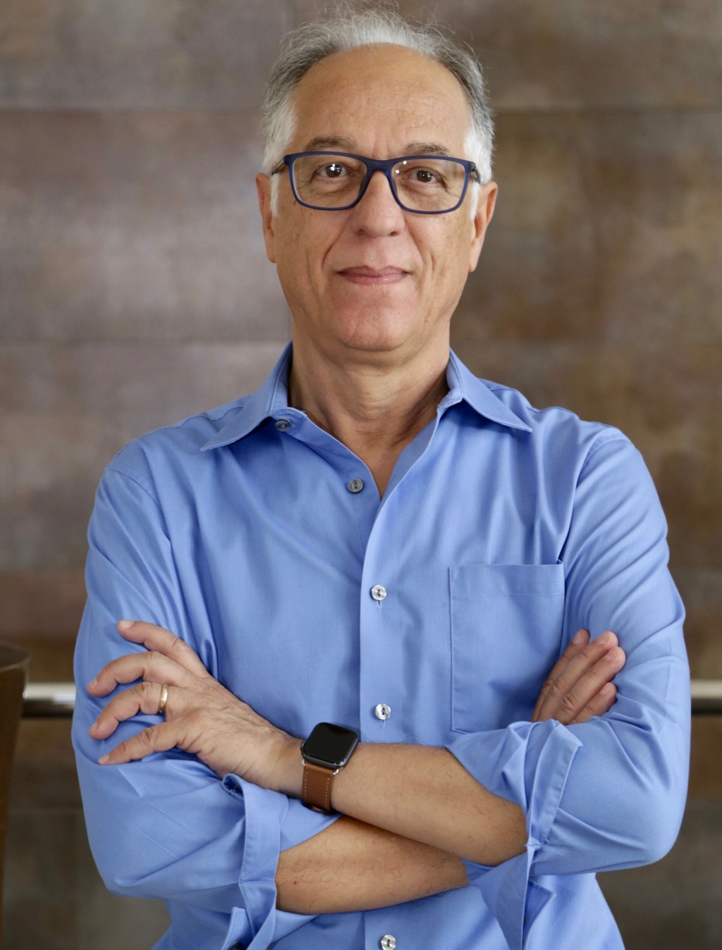 O escritor na biblioteca